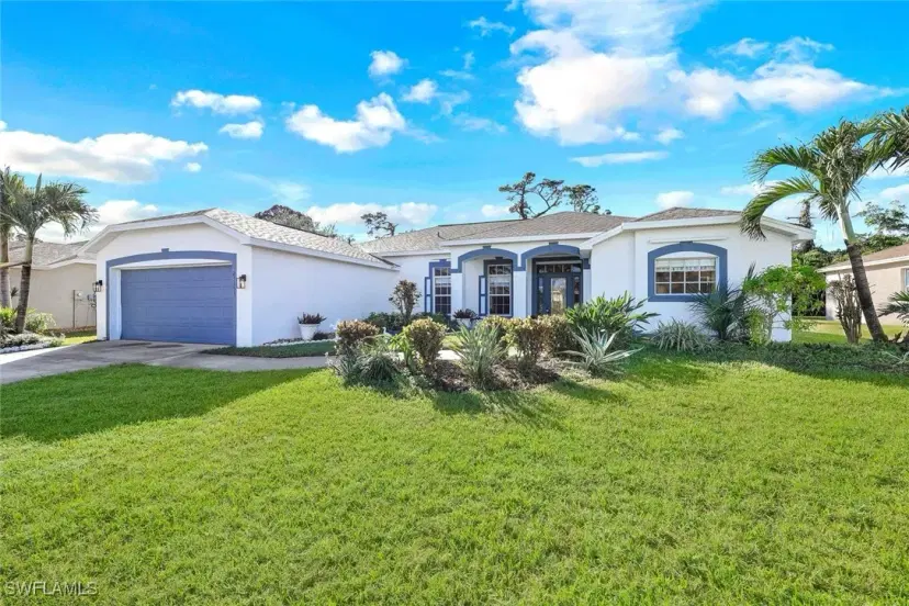 Picture of 23353 Olde Meadowbrook Cir, Estero FL 34134