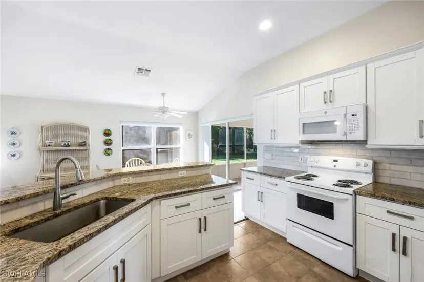 Picture of 23353 Olde Meadowbrook Cir, Estero FL 34134