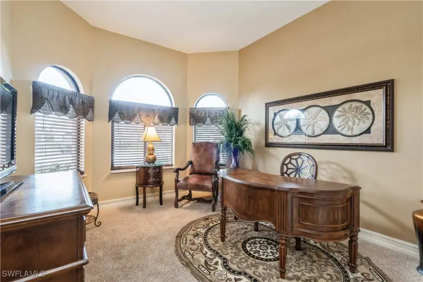 Picture of 1411 Serrano Cir, Naples FL 34105