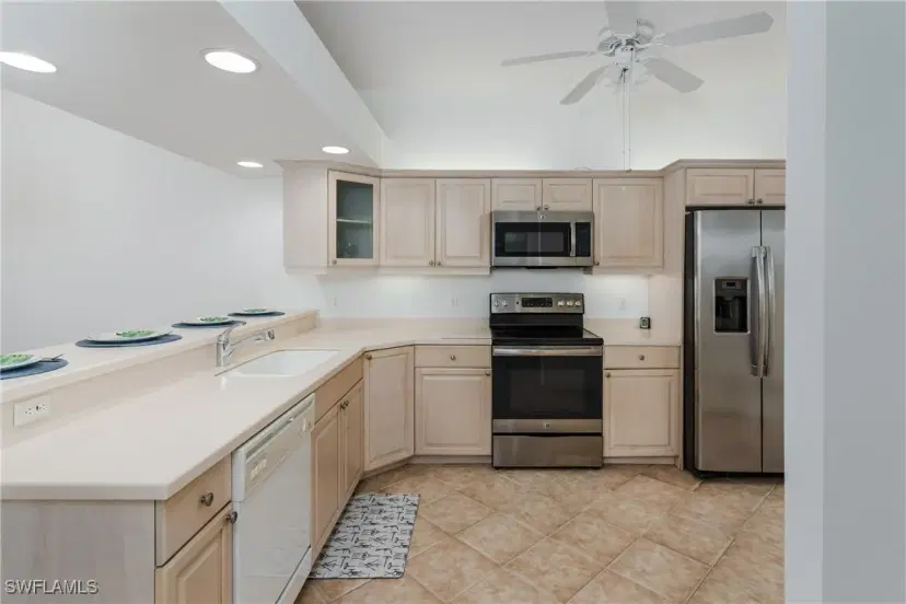 Picture of 6630 Beach Resort Dr 3, Naples FL 34114