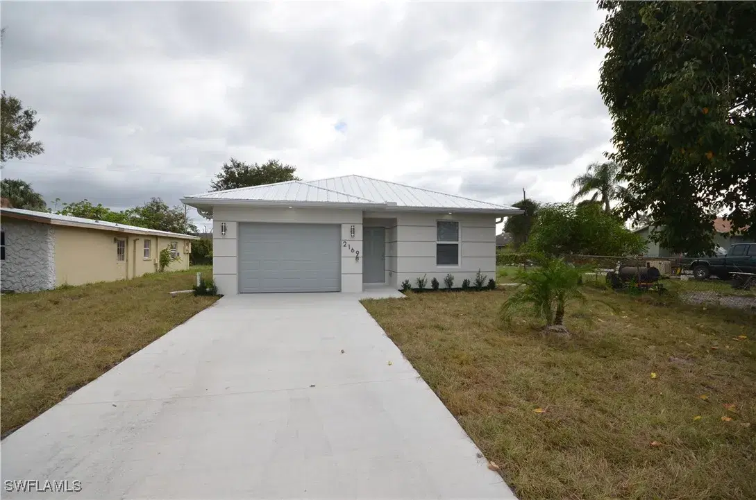 Picture of 2169 Davis Ct, Fort Myers, FL 33916