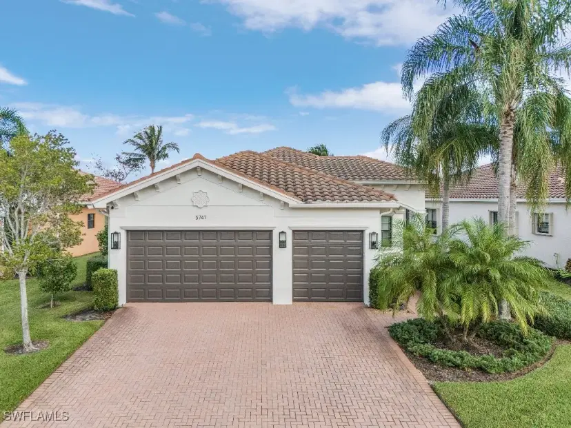Picture of 3741 Pleasant Springs Dr, Naples FL 34119