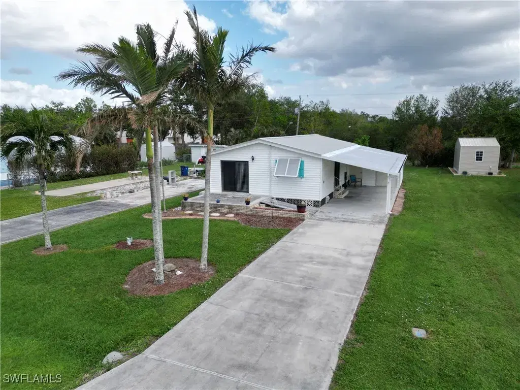 Picture of 16091 Siesta Dr, Fort Myers, FL 33908