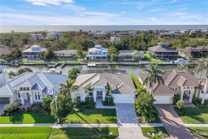 Picture of 327 Henderson Ct, Marco Island FL 34145