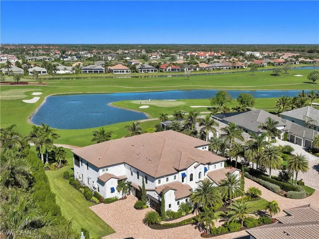 Picture of 16304 Corsica Way 101, Naples, FL 34110