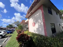 Picture of 851 NE 209Th Ter 206, Miami, FL 33179