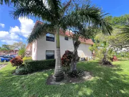 Picture of 851 NE 209Th Ter 206, Miami, FL 33179