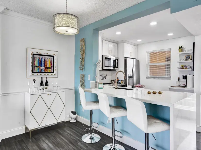 Picture of 801 S Federal Hwy 1004, Pompano Beach FL 33062