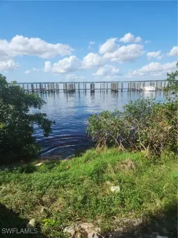 Picture of 2885 Palm Beach Blvd 507, Fort Myers, FL 33916