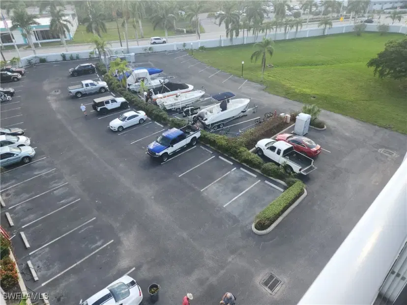 Picture of 2885 Palm Beach Blvd 507, Fort Myers FL 33916
