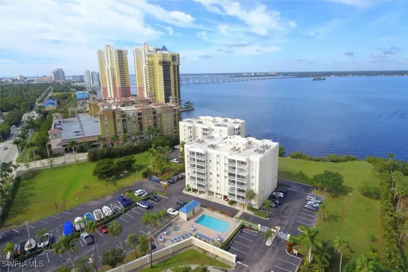 Picture of 2885 Palm Beach Blvd 507, Fort Myers FL 33916