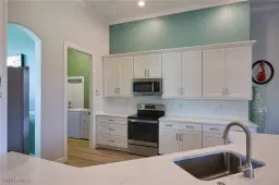 Picture of 8500 Southwind Bay Cir, Fort Myers, FL 33908