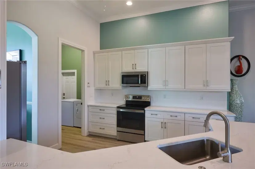 Picture of 8500 Southwind Bay Cir, Fort Myers FL 33908
