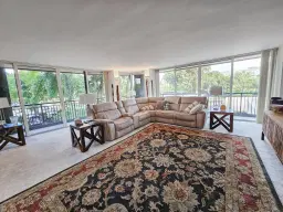 Picture of 2427 Presidential Way 204, West Palm Beach, FL 33401