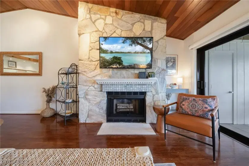 Picture of 16650 Partridge Place RD 204, Fort Myers FL 33908