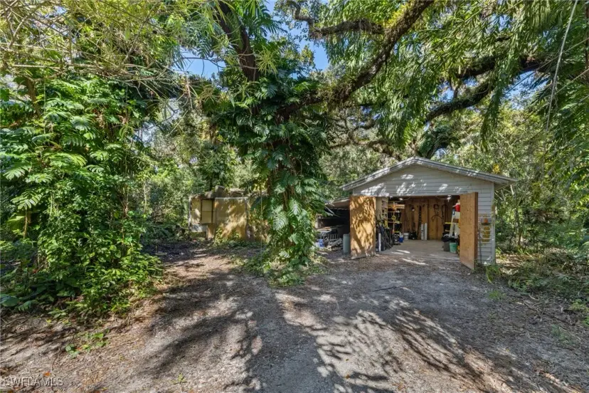 Picture of 17790 Caloosa Rd, Alva FL 33920