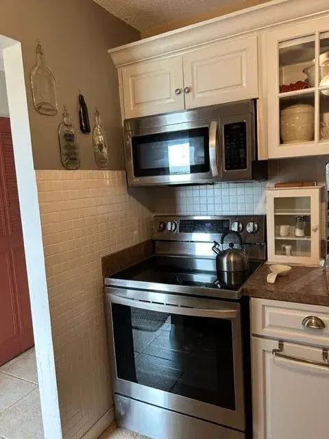 Picture of 2811 S Garden Drive 207, Lake Worth FL 33461
