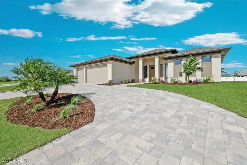 Picture of 2641 Tropicana Pkwy W, Cape Coral FL 33993