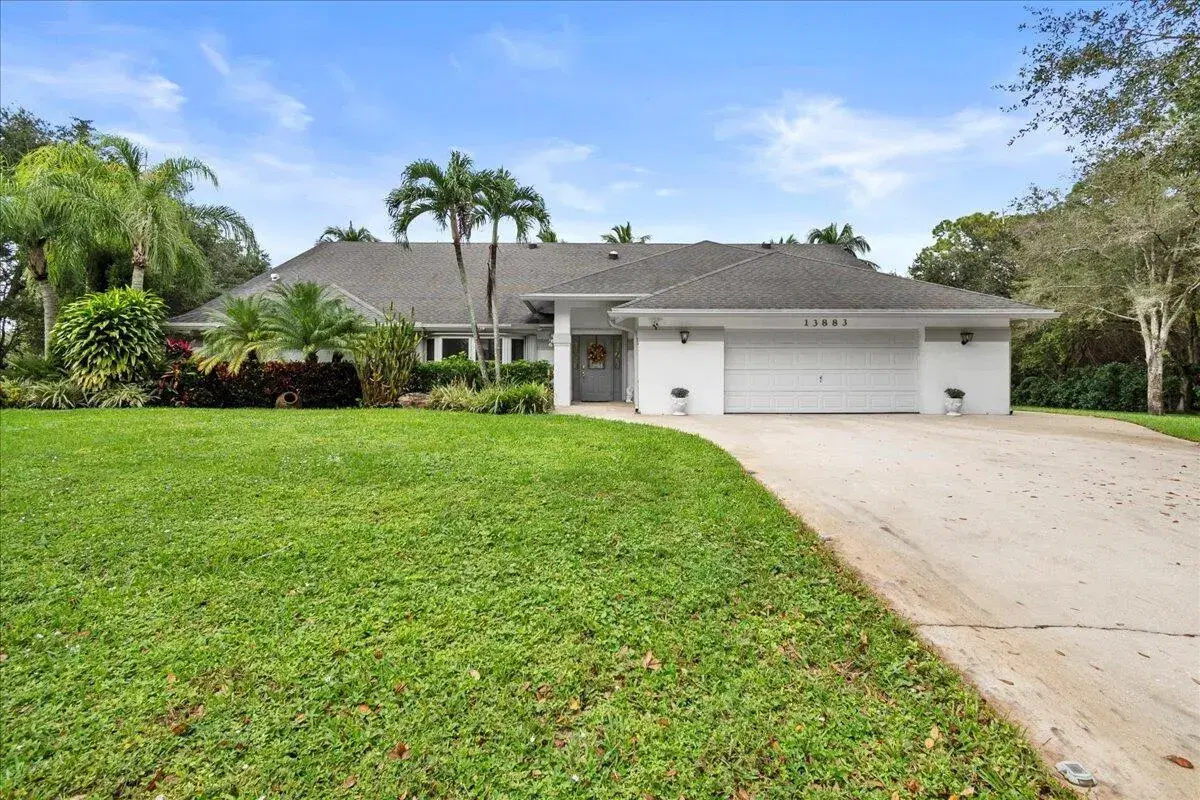 Picture of 13883 76Th Road N, The Acreage, FL 33412