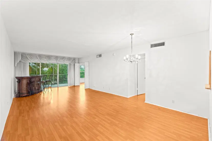 Picture of 3200 N Palm Aire Dr 303, Pompano Beach FL 33069