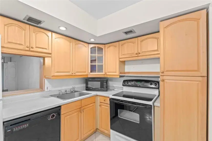 Picture of 3200 N Palm Aire Dr 303, Pompano Beach FL 33069