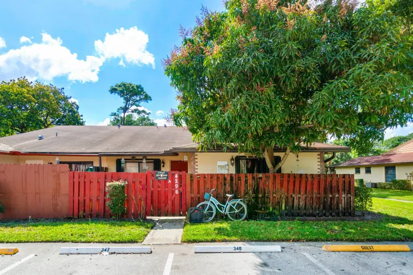 Picture of 4296 Woodstock Drive A, West Palm Beach FL 33409