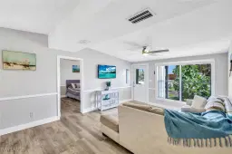 Picture of 2047 Harbor Ln, Naples, FL 34104