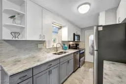 Picture of 2047 Harbor Ln, Naples, FL 34104