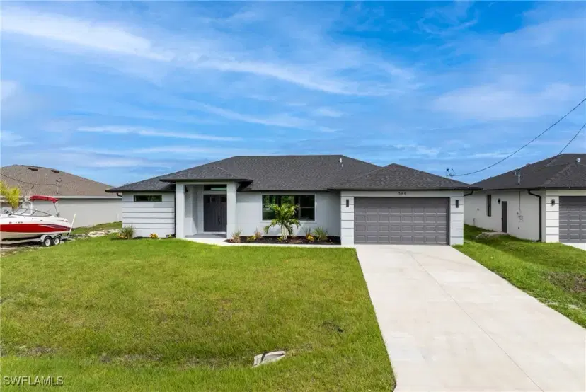 Picture of 385 Paulcrest Ave, Lehigh Acres FL 33974
