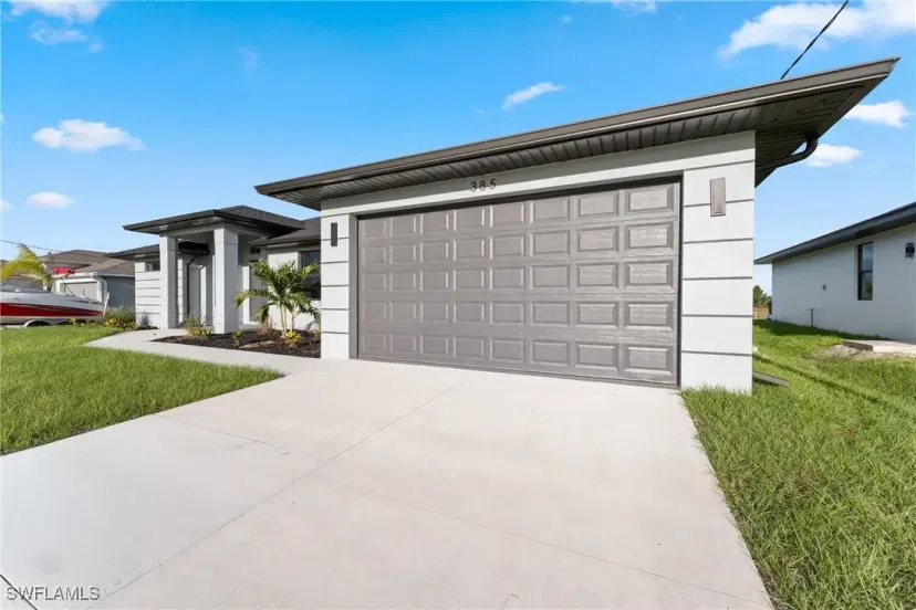 Picture of 385 Paulcrest Ave, Lehigh Acres FL 33974