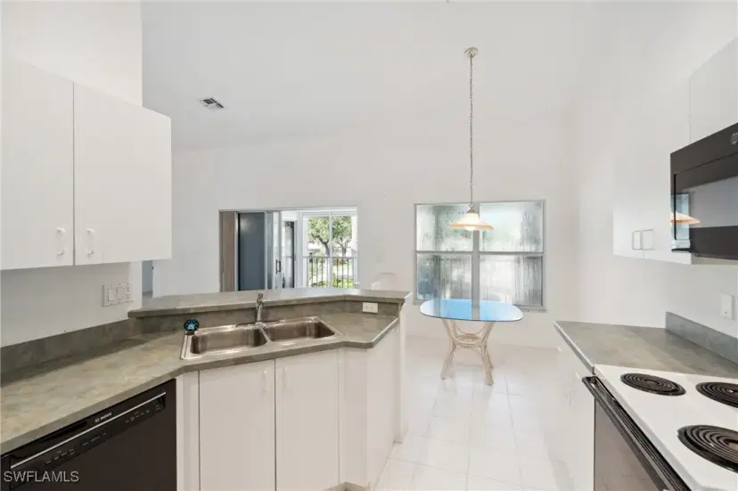 Picture of 24797 Lakemont Cove Ln 202, Bonita Springs FL 34134