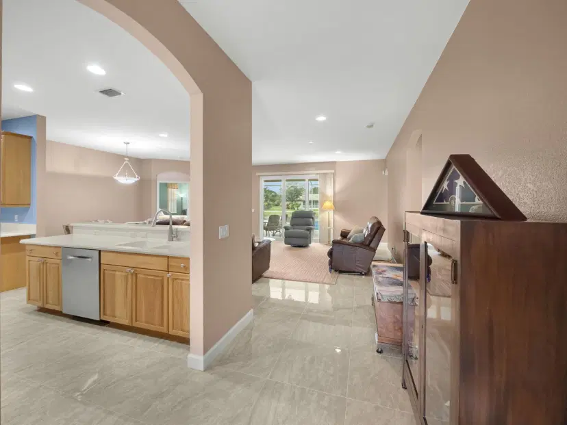 Picture of 581 Waverly Circle, Port St Lucie FL 34983