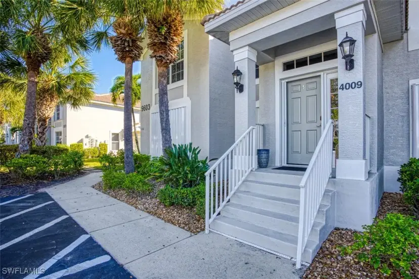 Picture of 9603 Hemingway Ln 4009, Fort Myers FL 33913