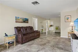 Picture of 1340 S Brandywine Cir # 3, Fort Myers, FL 33919