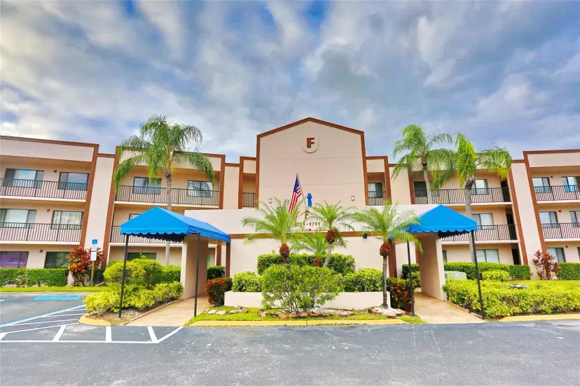 Picture of 9773 N Belfort Cir 9773, Fort Lauderdale FL 33321
