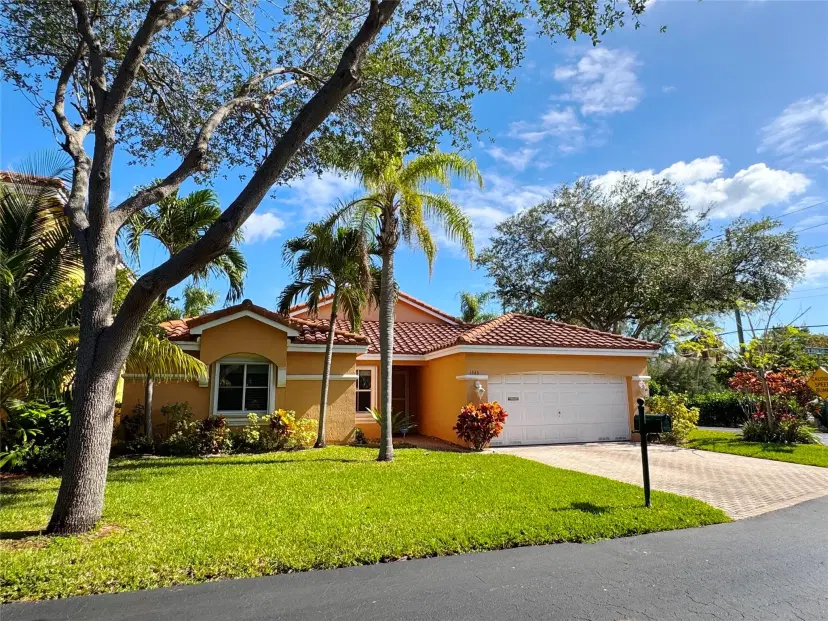 Picture of 1585 S Trafalgar Cir, Hollywood FL 33020