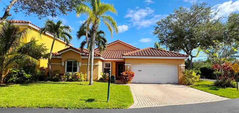 Picture of 1585 S Trafalgar Cir, Hollywood FL 33020