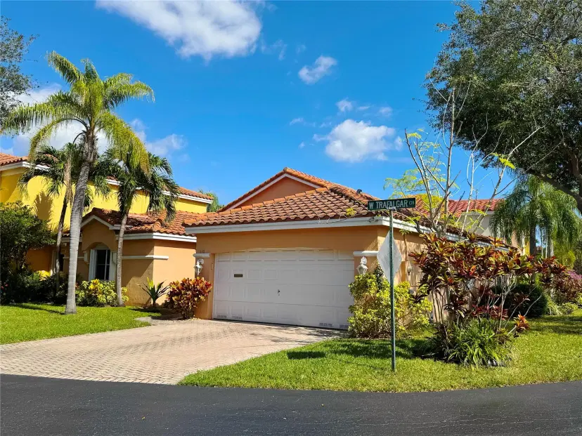 Picture of 1585 S Trafalgar Cir, Hollywood FL 33020