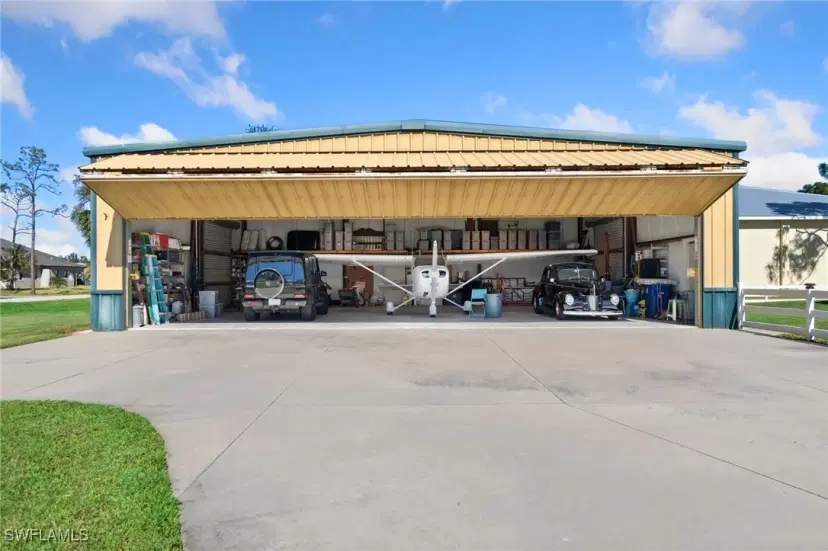 Picture of 18812 Baseleg Ave, North Fort Myers FL 33917