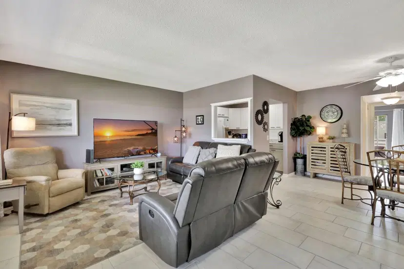 Picture of 250 Dorchester K 250, West Palm Beach FL 33417
