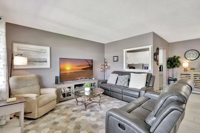 Picture of 250 Dorchester K 250, West Palm Beach FL 33417