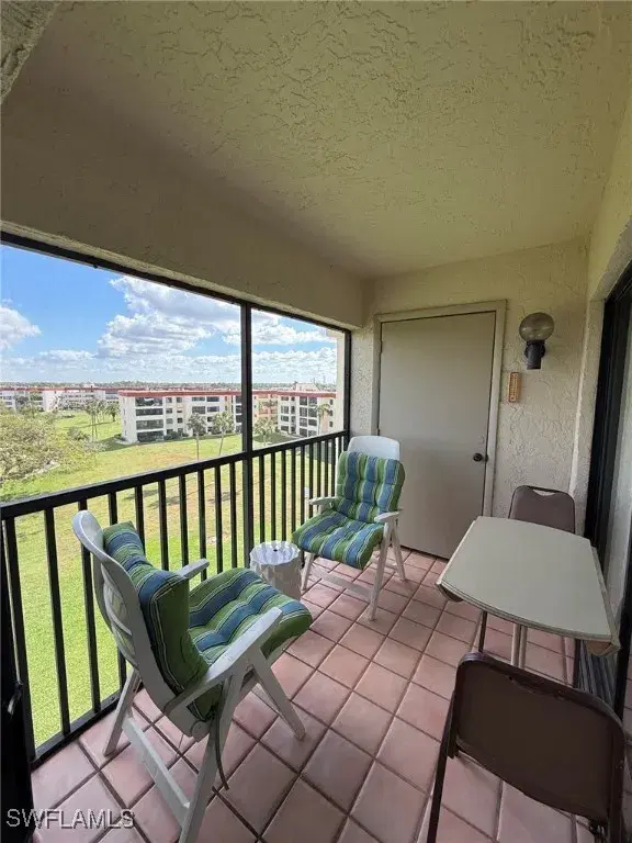 Picture of 7406 Lake Breeze Dr 612, Fort Myers FL 33907