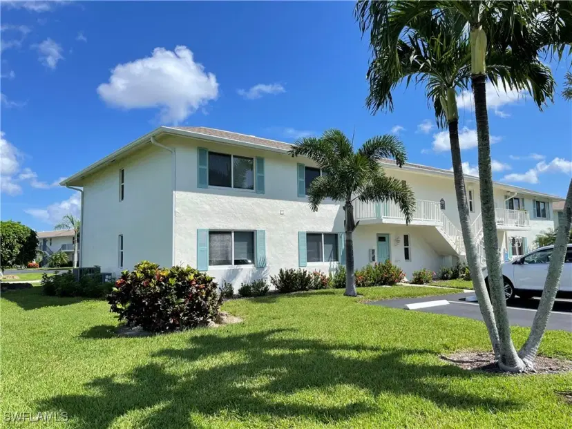 Picture of 135 Quails Nest Rd 1064, Naples FL 34112