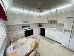Picture of 135 Quails Nest Rd 1064, Naples, FL 34112