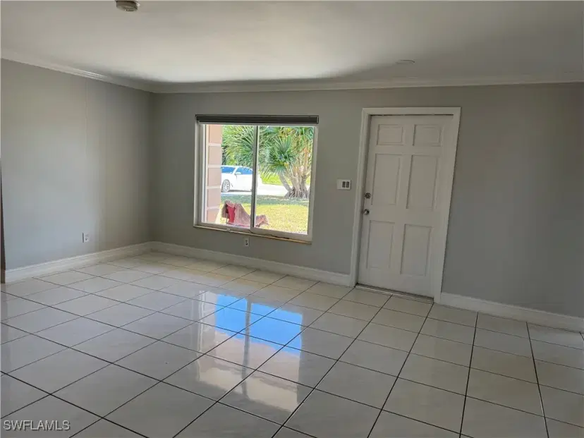 Picture of 115 Willoughby Dr, Naples FL 34110