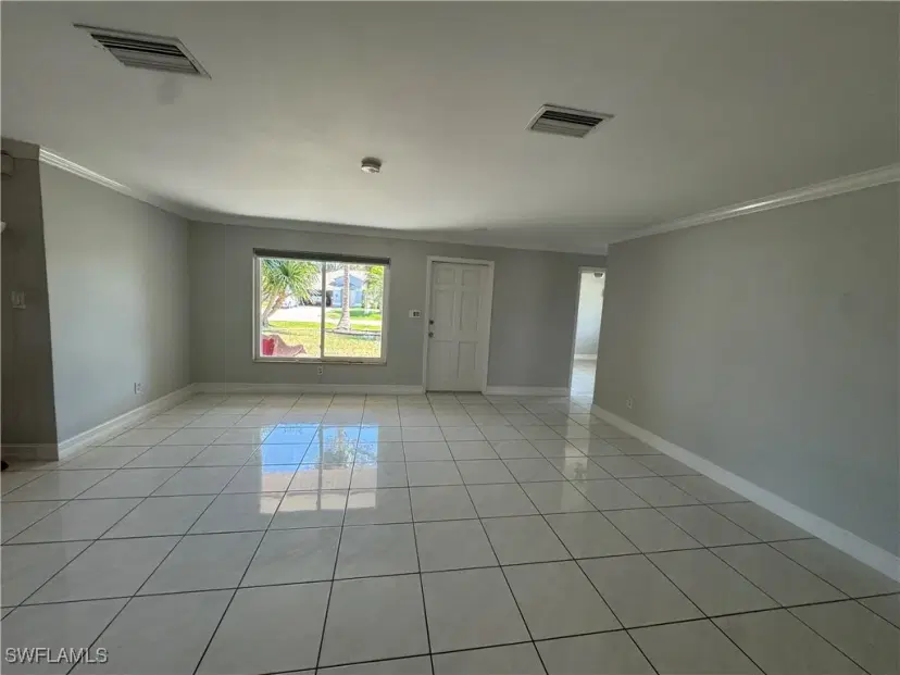 Picture of 115 Willoughby Dr, Naples FL 34110