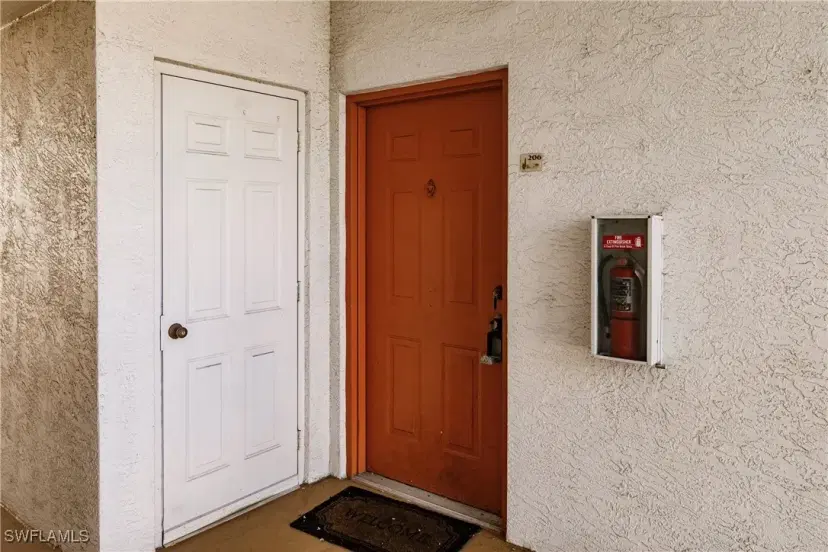Picture of 6400 Aragon Way 206, Fort Myers FL 33966