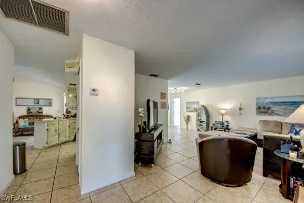 Picture of 318 SE 33Rd Ter, Cape Coral FL 33904