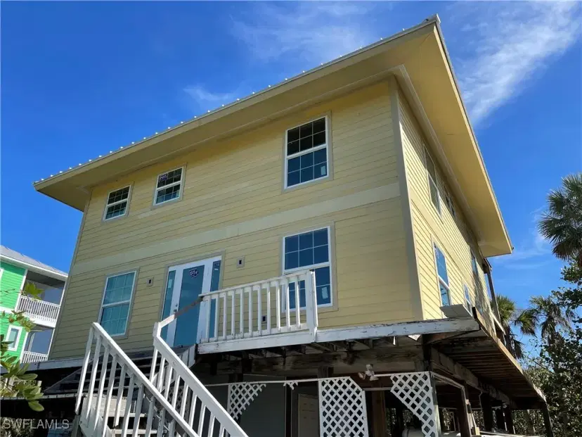 Picture of 121 Swallow Dr, Captiva FL 33924