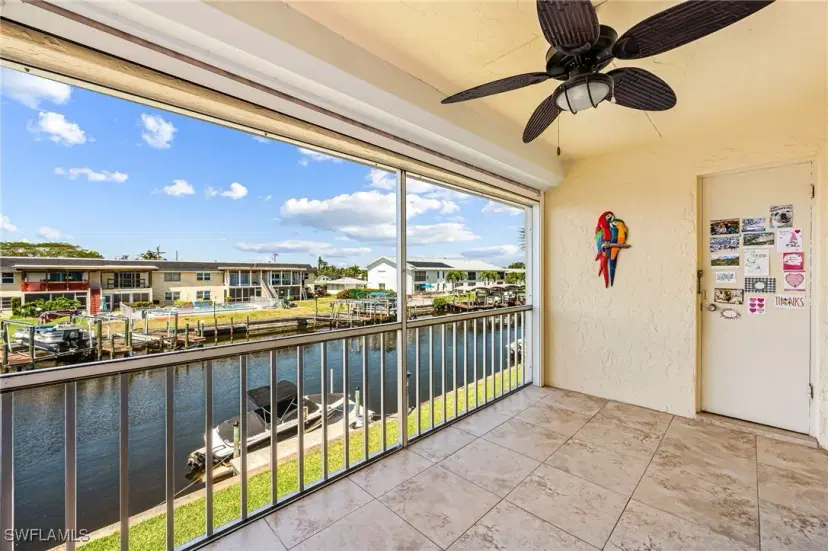 Picture of 909 SE 46Th Ln 207, Cape Coral FL 33904